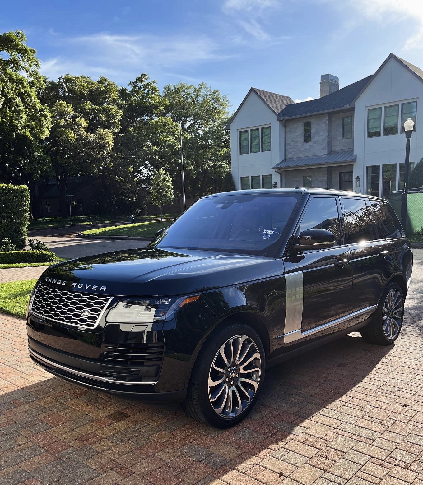 Freshly detailed black Range Rover